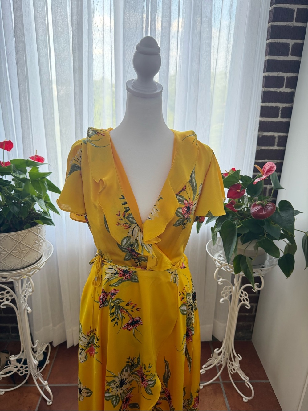 julia jordan Yellow Floral Wrap Dress with Ruffle V-Neckline